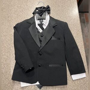 Boys Formal Suit Size 5